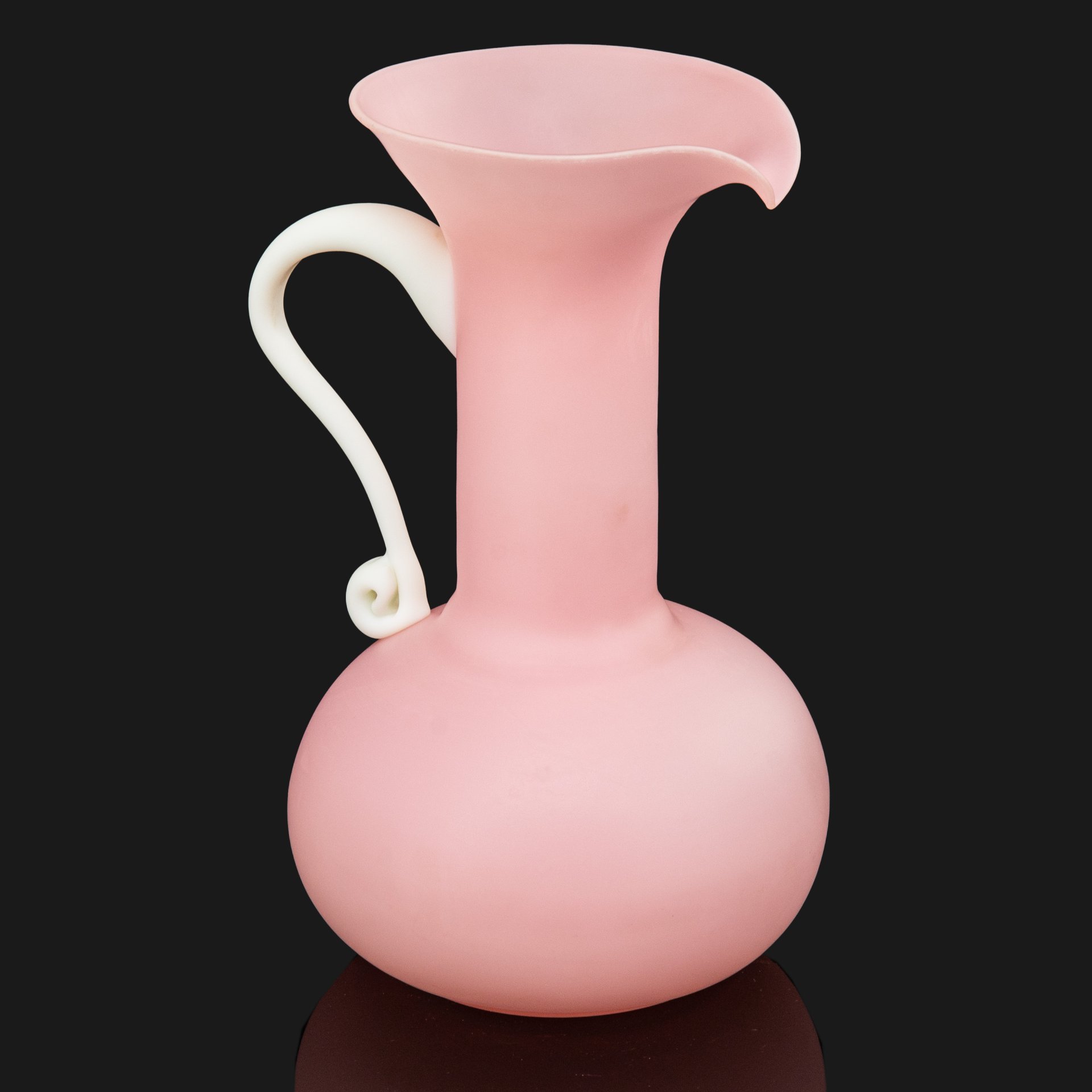 Высокая интерьерная ваза (кувшин) нежного розового оттенка, Empoli  Art Glass Opaline, стекло, двухцветное, матовое