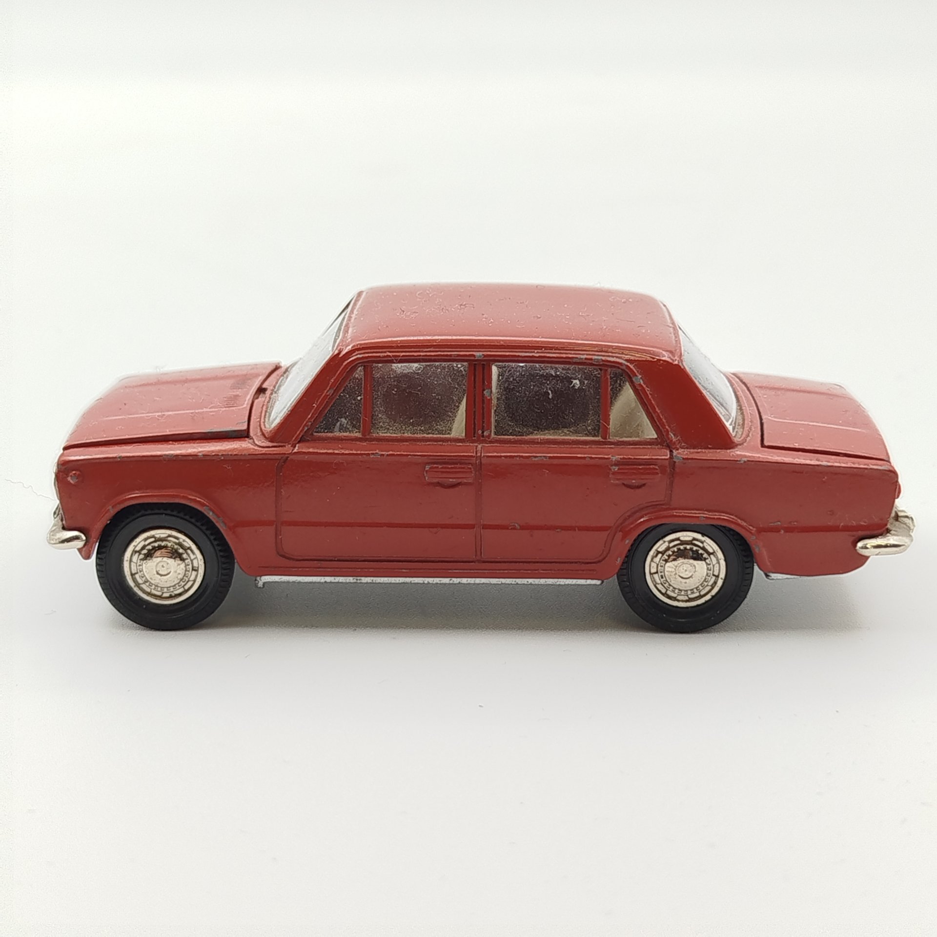 Модель автомобиля "ВАЗ-2101" (модель А9 1:43), металл, пластик, СССР, 1970-1980 гг.