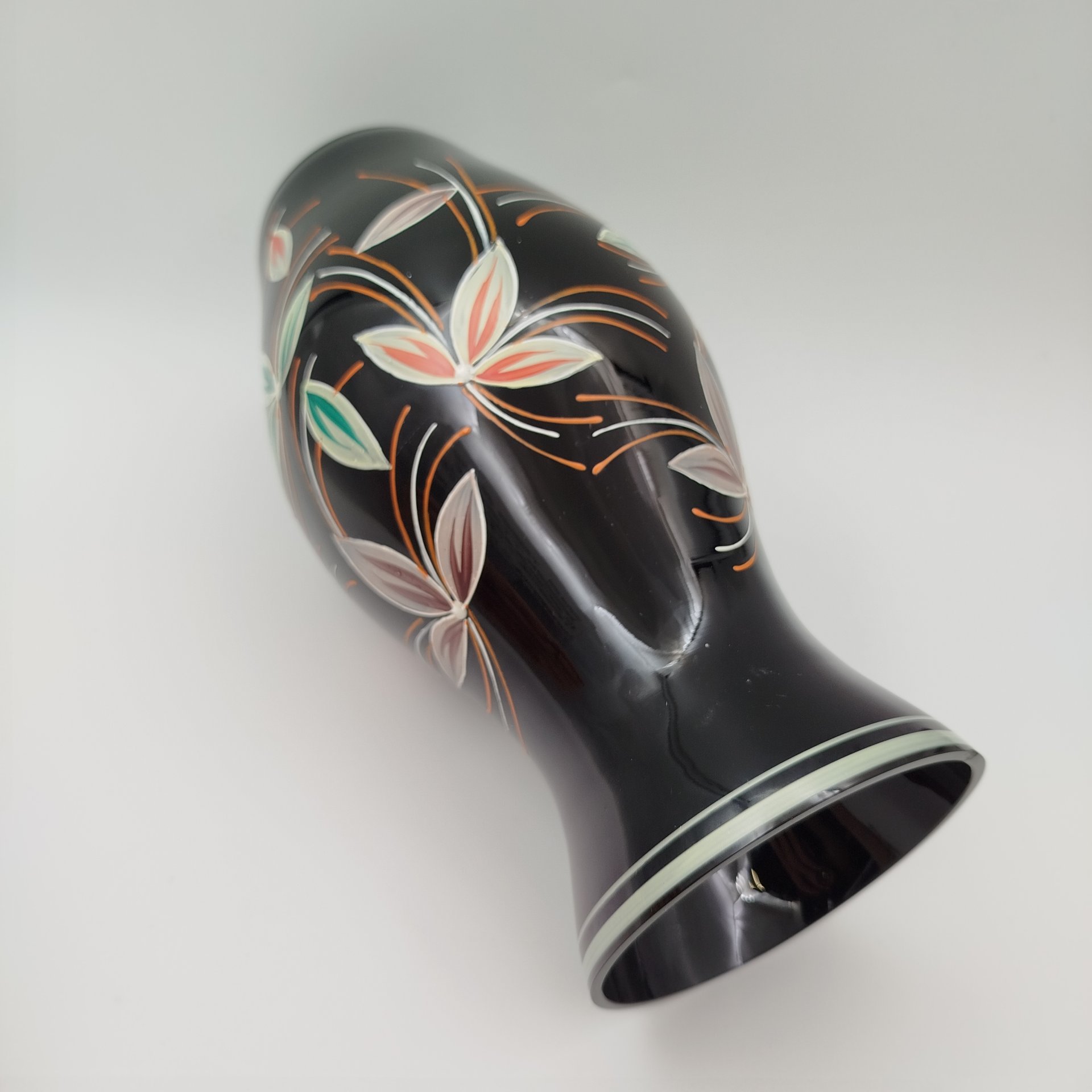 Ваза с цветочным декором из гиалитового стекла, Karl Grossmann, стекло, роспись, ГДР, 1950-1970 гг.