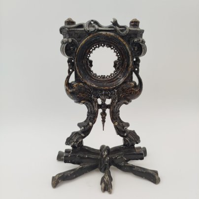 Подчасник ажурный со змеей, чугун, литье, крашение, Кусинский чугунолитейный завод (Куса), СССР, 1960-1980 гг.