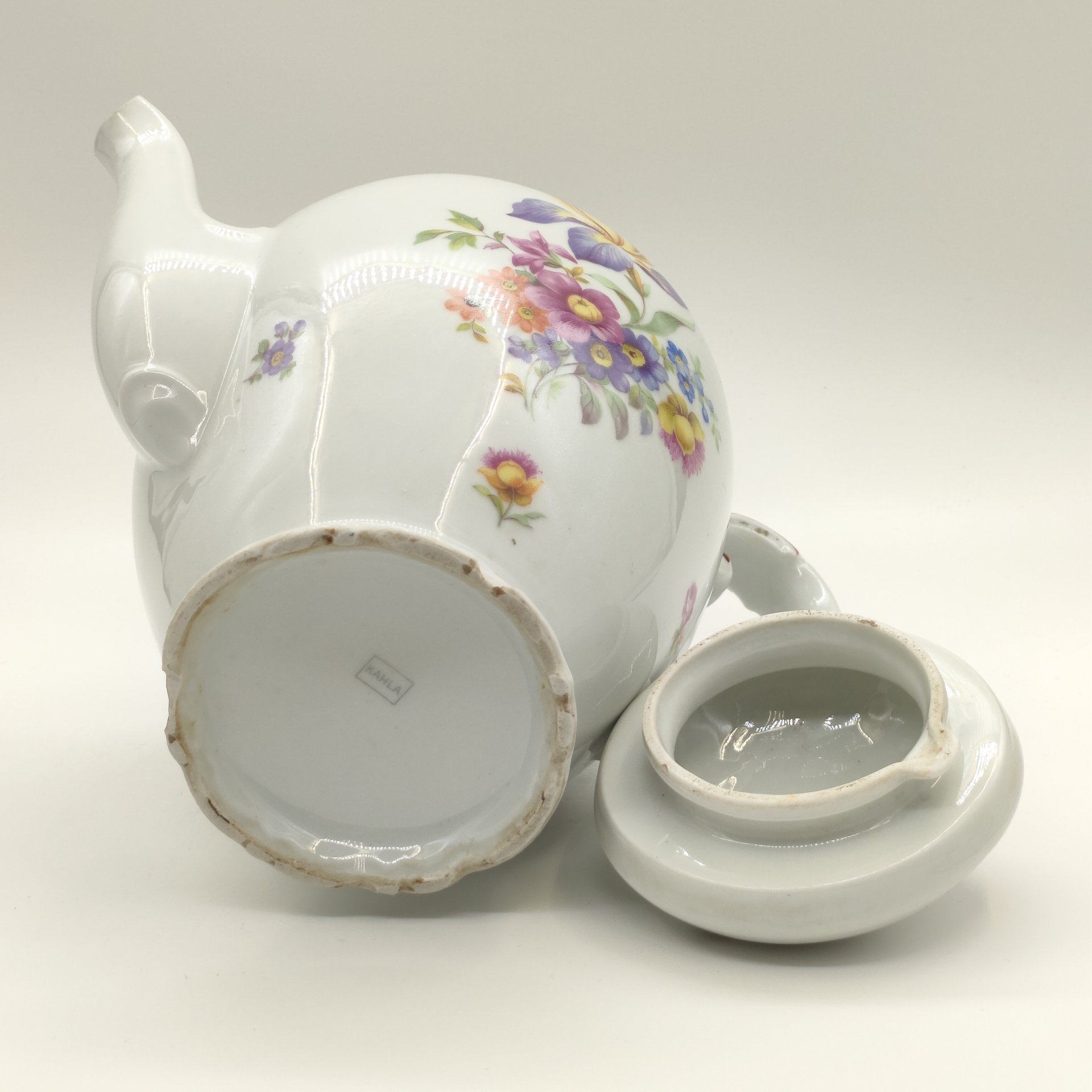 Чайник доливной с цветочным декором, фарфор, деколь, Kahla, Германия, 1937-1956 гг.