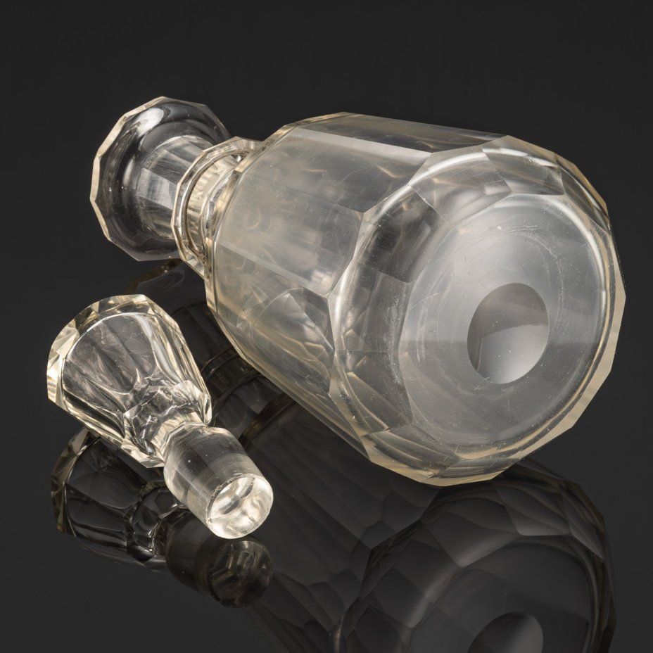 Графин с декором "грань во весь" (большой), стекло, выдувание, гранение, Акционерное общество Мальцовских заводов, Российская империя, 1890-1915 гг.