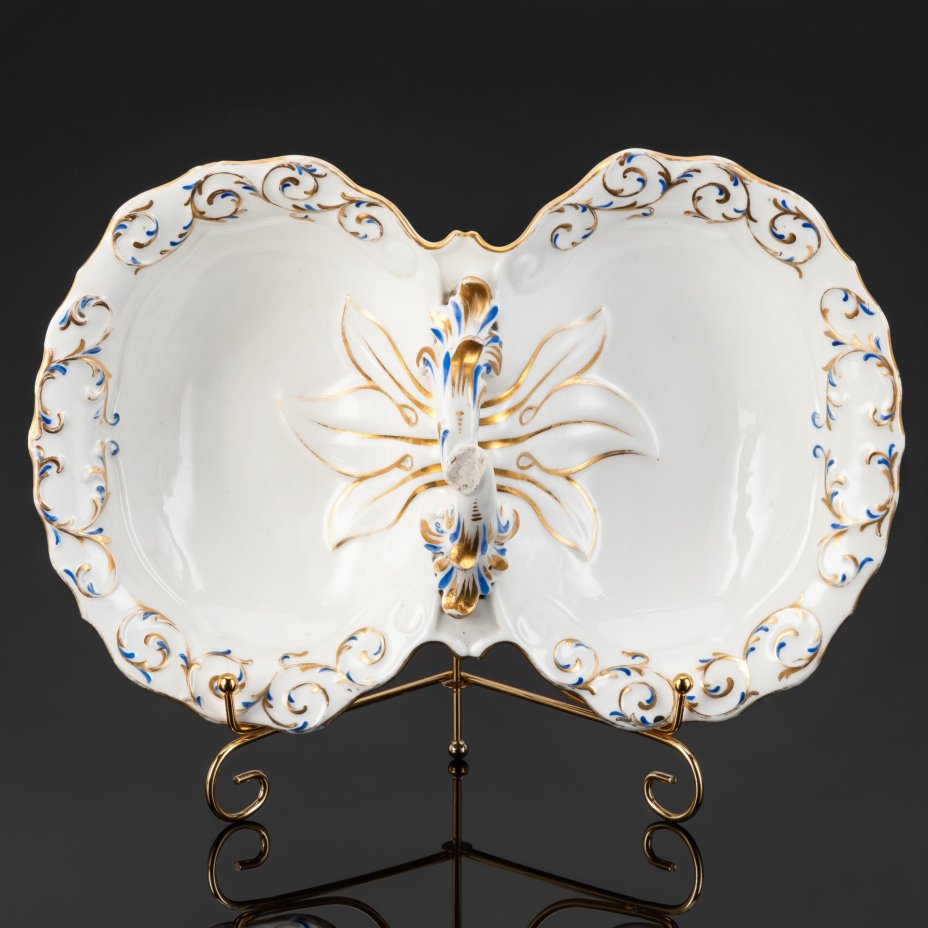 Менажница двойная с ручкой и растительным декором в сине-золотой гамме, фарфор, роспись, золочение, Фарфоровый завод братьев Корниловых, Российская империя, 1861-1884 гг.