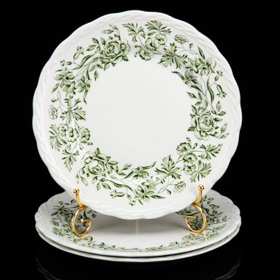 Набор из трех тарелок с растительным декором в зеленой гамме