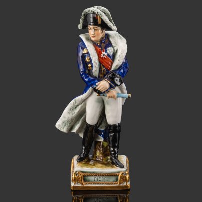 Статуэтка "Маршал Мишель Ней", фарфор, роспись, золочение, Porcelaine de Paris, Франция, 1950-1980 гг.