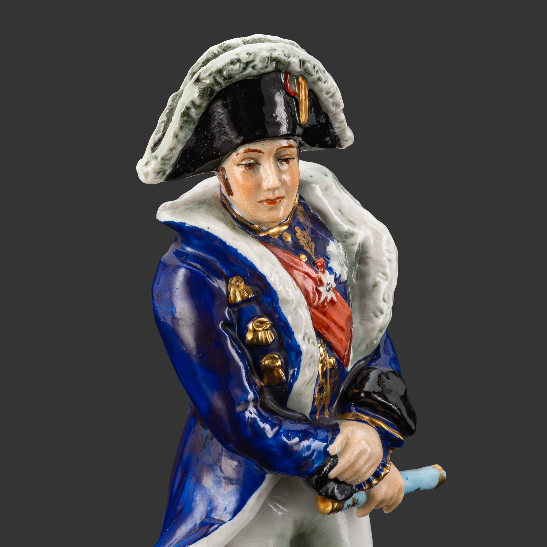 Статуэтка "Маршал Мишель Ней", фарфор, роспись, золочение, Porcelaine de Paris, Франция, 1950-1980 гг.