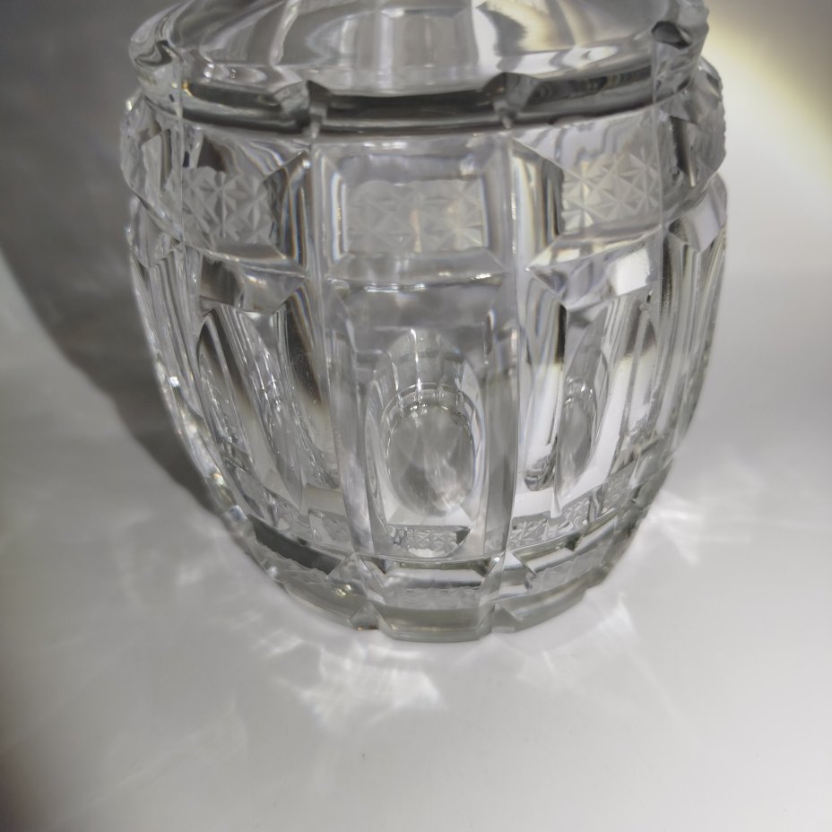 Графин с рельефным декором из набора для вина "Хмельной", автор А.А. Аствацатурьян, хрусталь, алмазная грань, Ленинградский завод художественного стекла (ЛЗХС), СССР, 1960-1970 гг.