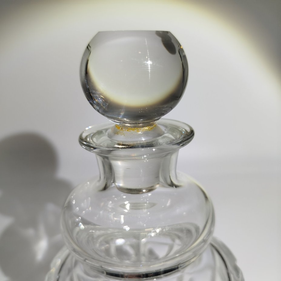 Графин с рельефным декором из набора для вина "Хмельной", автор А.А. Аствацатурьян, хрусталь, алмазная грань, Ленинградский завод художественного стекла (ЛЗХС), СССР, 1960-1970 гг.