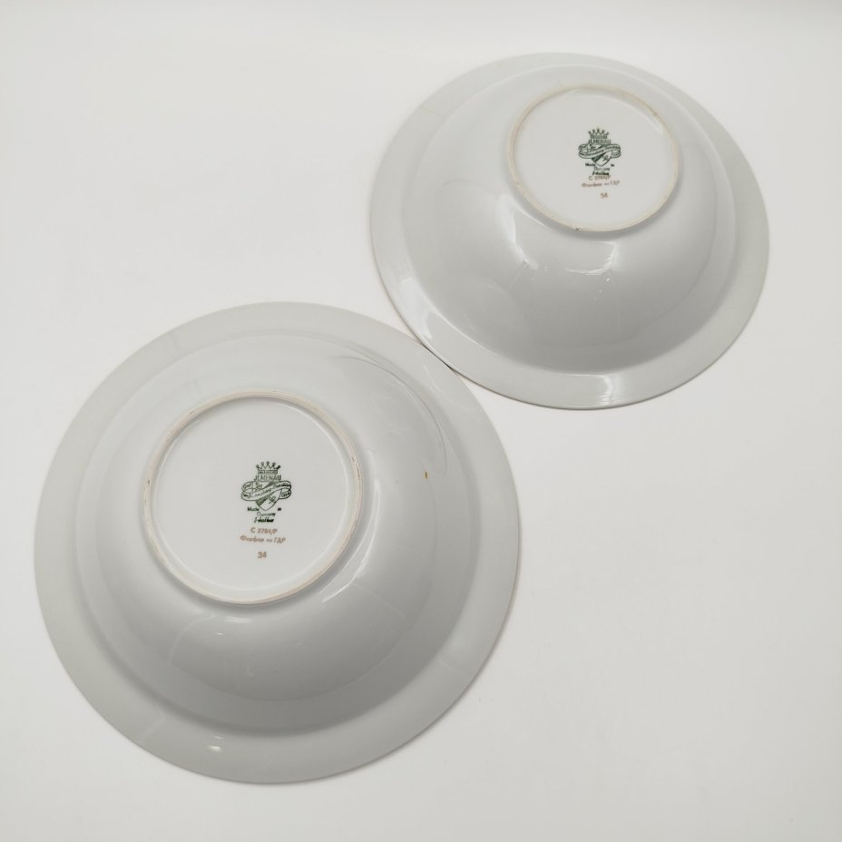 Пара салатников с цветочным декором золотистого цвета, фарфор, деколь, золочение, Graf Von Henneberg Porzellan, 1777 Jlmenau, ГДР, 1973-1977 гг.