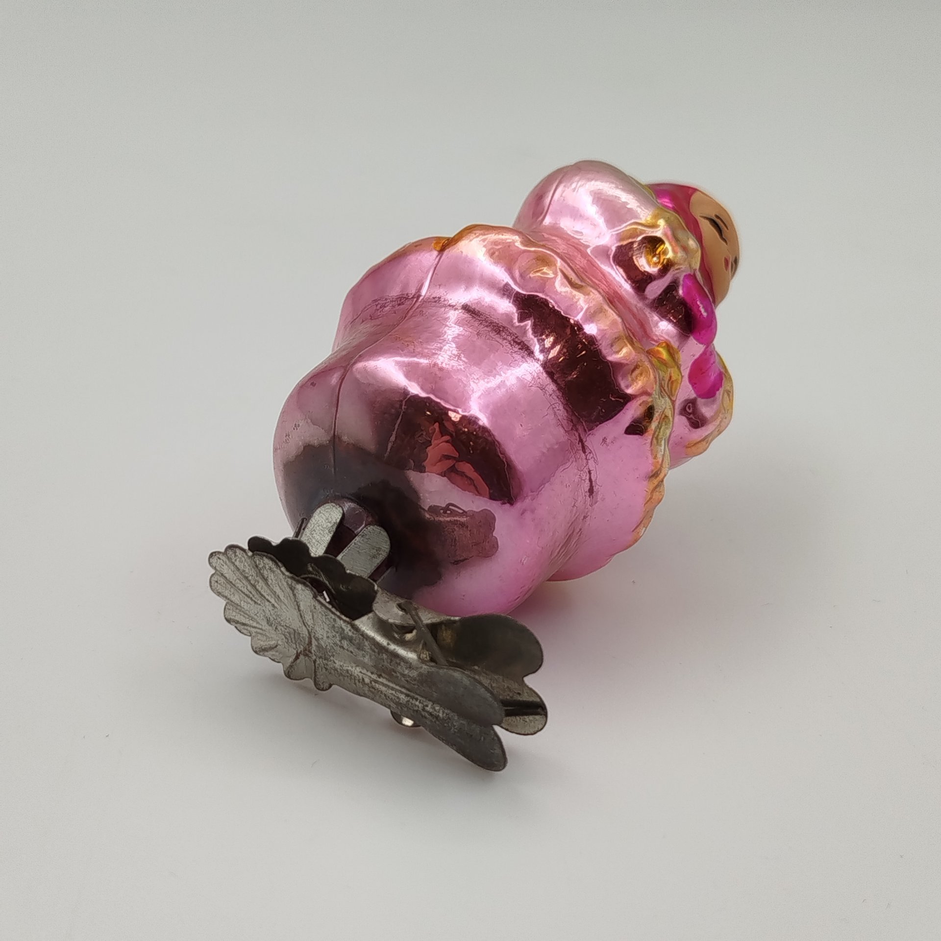 Игрушка елочная на прищепке "Мачеха" из сказки "Морозко", стекло, роспись, металл, Завод стеклянных ёлочных украшений и оптических изделий, г. Москва, СССР, 1950-1960 гг.