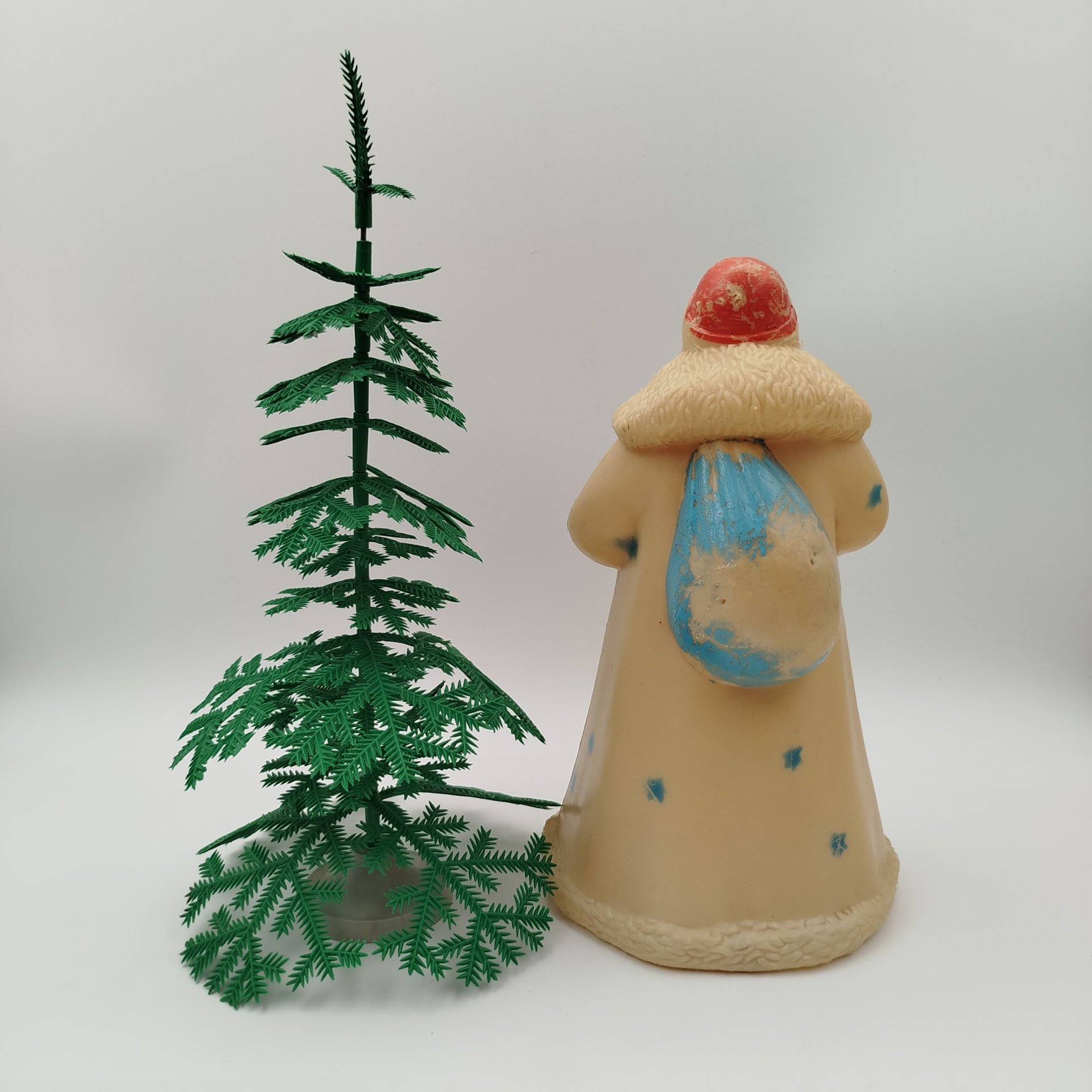 Фигуры под ёлку "Дед Мороз и елочка", пластик, краска, СССР, 1960-1980 гг.