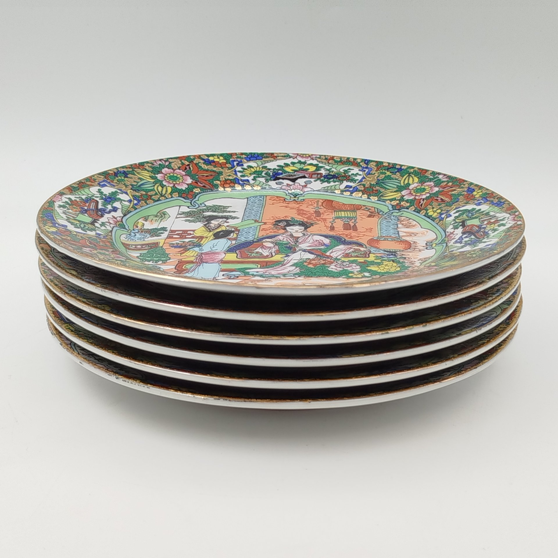 Набор тарелок на 6 персон "Благородные занятия китаянок императорского двора", компания Guangzhou Phonex