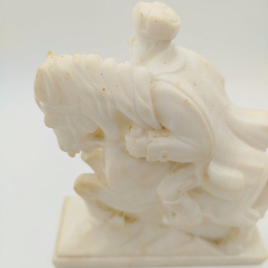 Скульптура "Красноармеец на коне" (из одноименного чернильного прибора), ангидрит, резьба