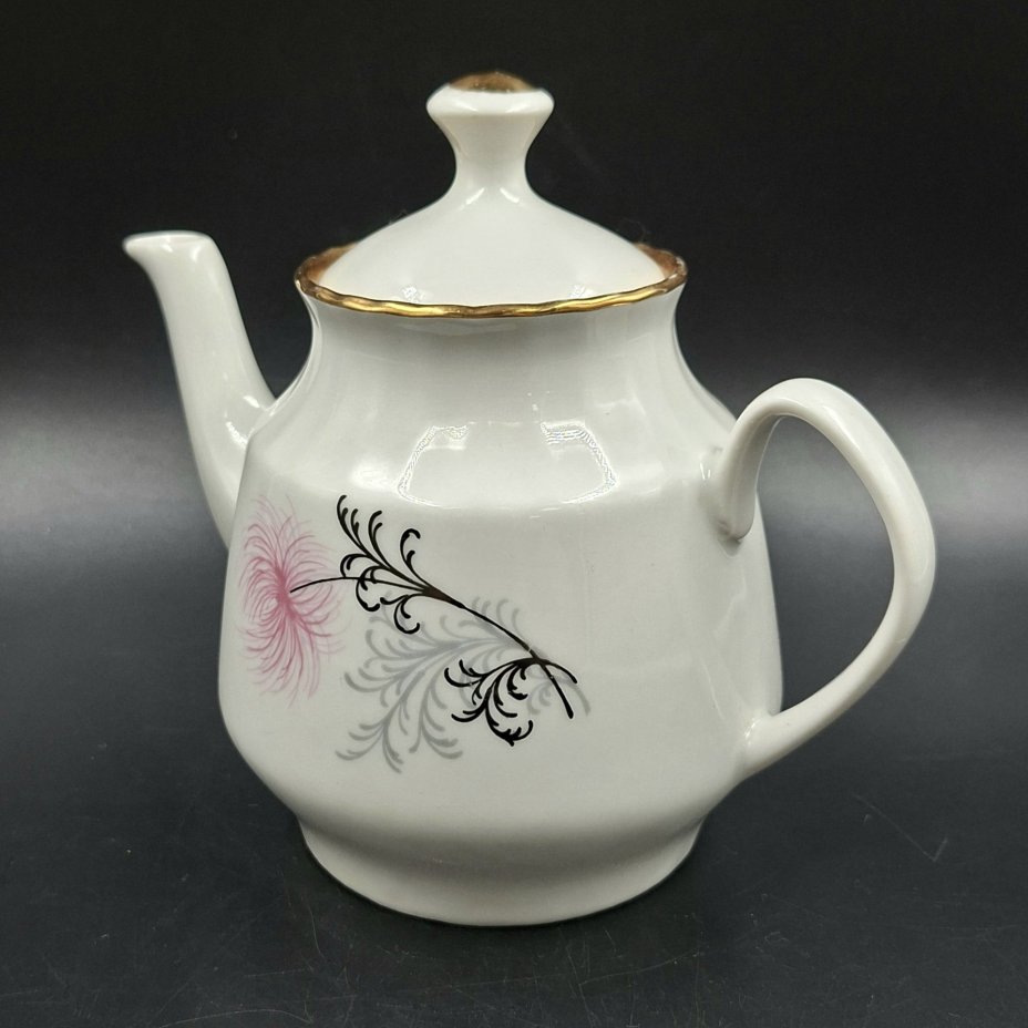 Чайник заварочный с цветочным декором, фарфор, деколь, золочение, Рижский фарфорово-фаянсовый завод, СССР, 1960-1980 гг.
