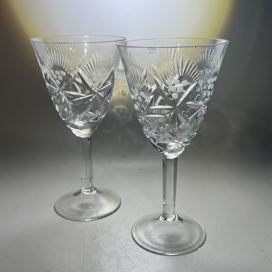 Набор из 2 бокалов с растительным декором, хрусталь, пресс, алмазная грань, СССР, 1970-1990 гг.