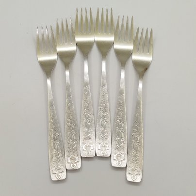 Набор из 6 столовых вилок украшенных растительным, мНЦ (медь-никель-цинк), Завод «Кристалл», г. Орджоникидзе, СССР, 1970-1990 гг.