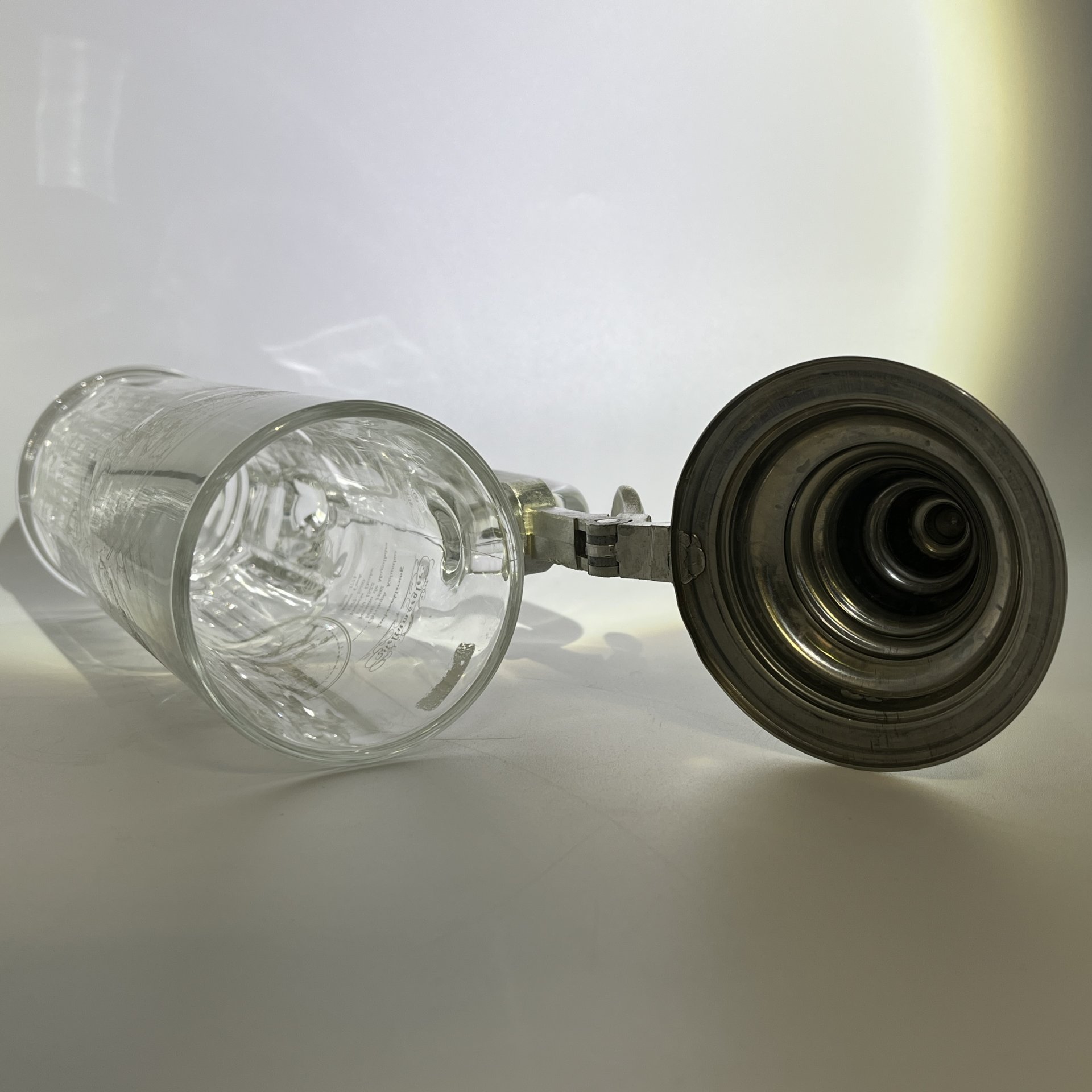 Кружка пивная с крышкой "Карта мира"