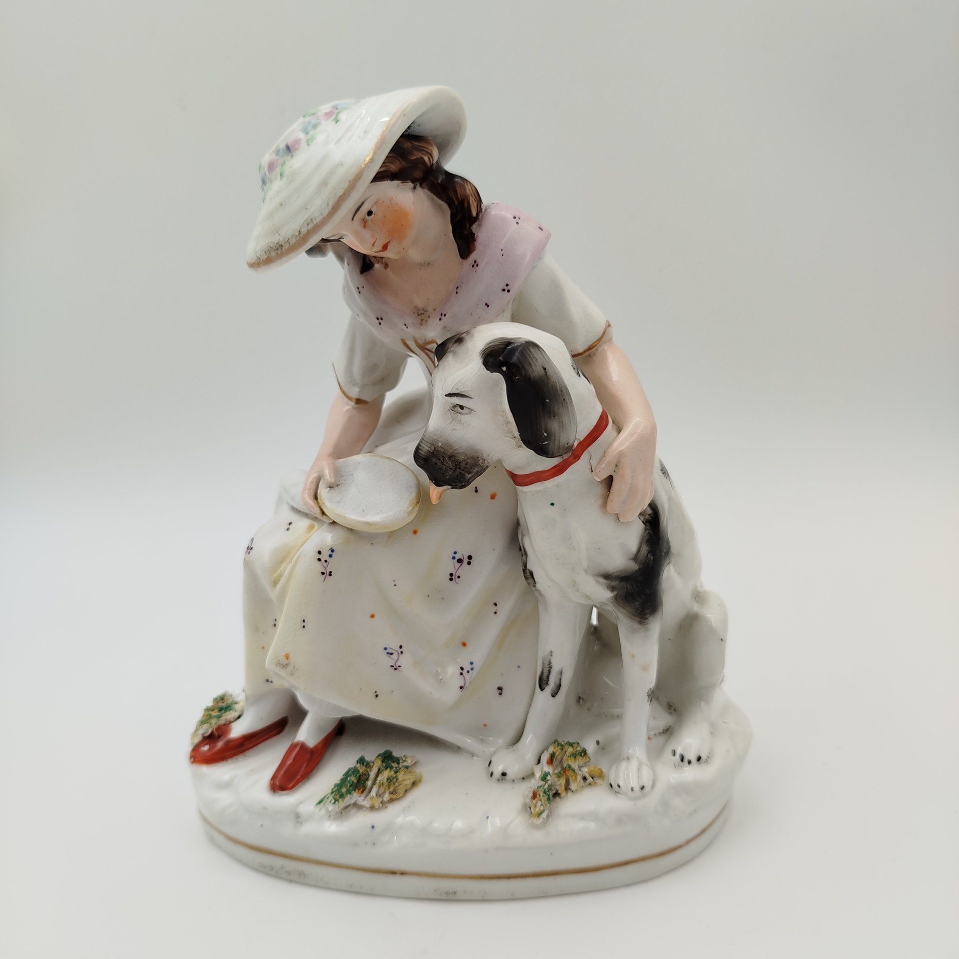Статуэтка "Девушка с собакой", фарфор, роспись, Китай, 1970-2000 гг., Китай