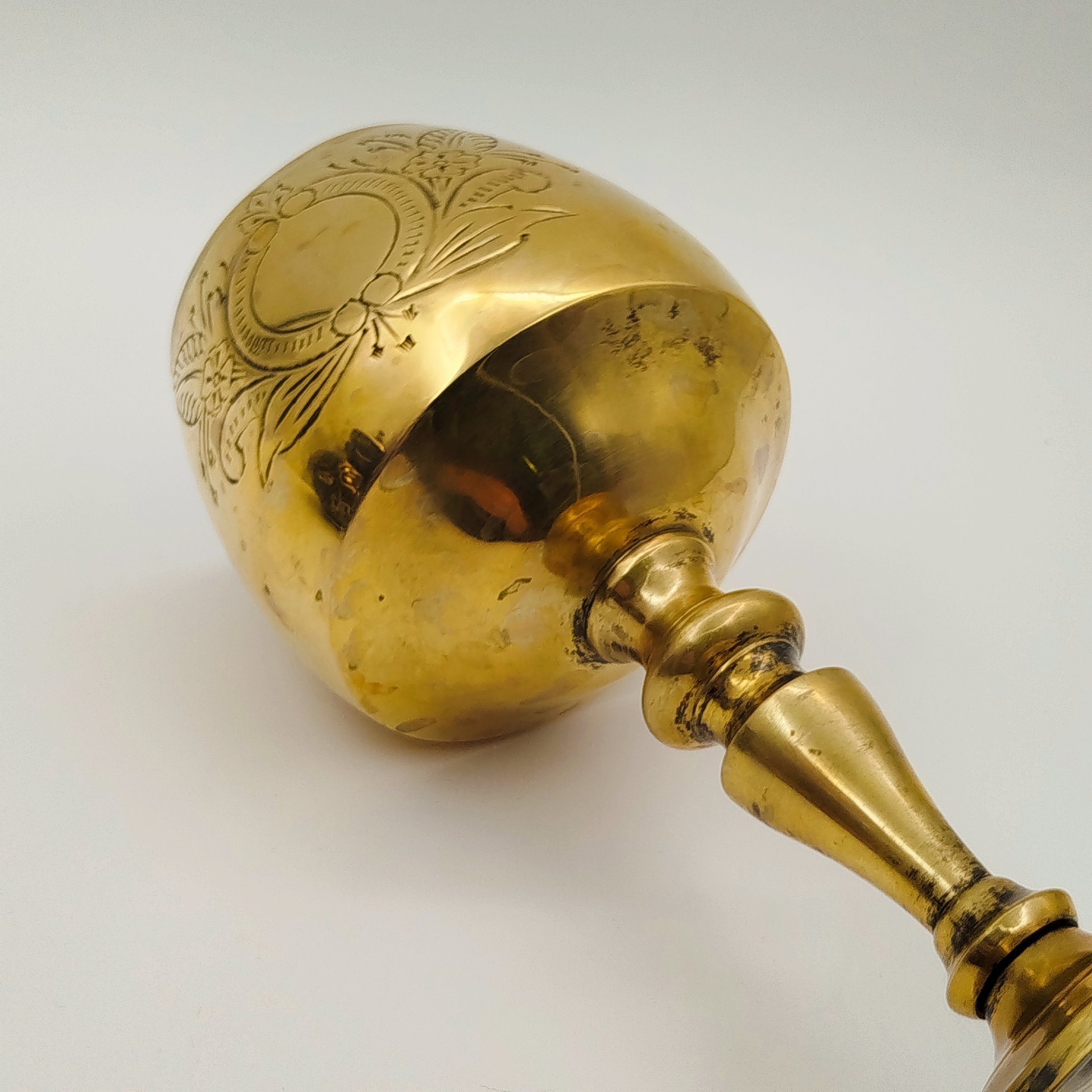 Кубок (бокал) декоративный с растительным декором в восточном стиле, латунь, гравировка, серебрение, Индия, 1970-1990 гг.