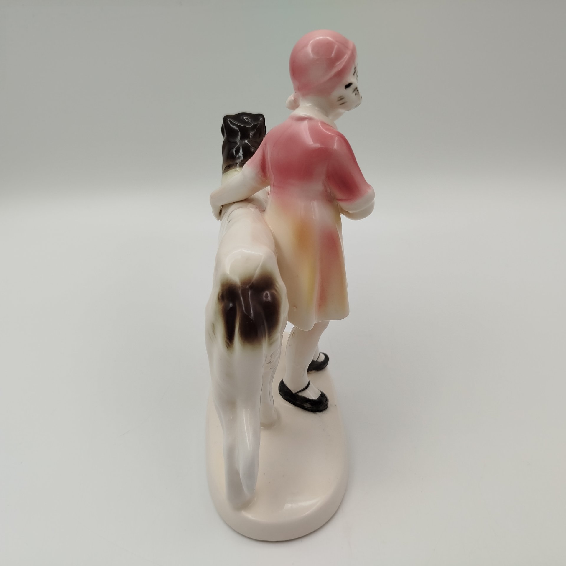 Статуэтка "Девочка с борзой", Katzhutte