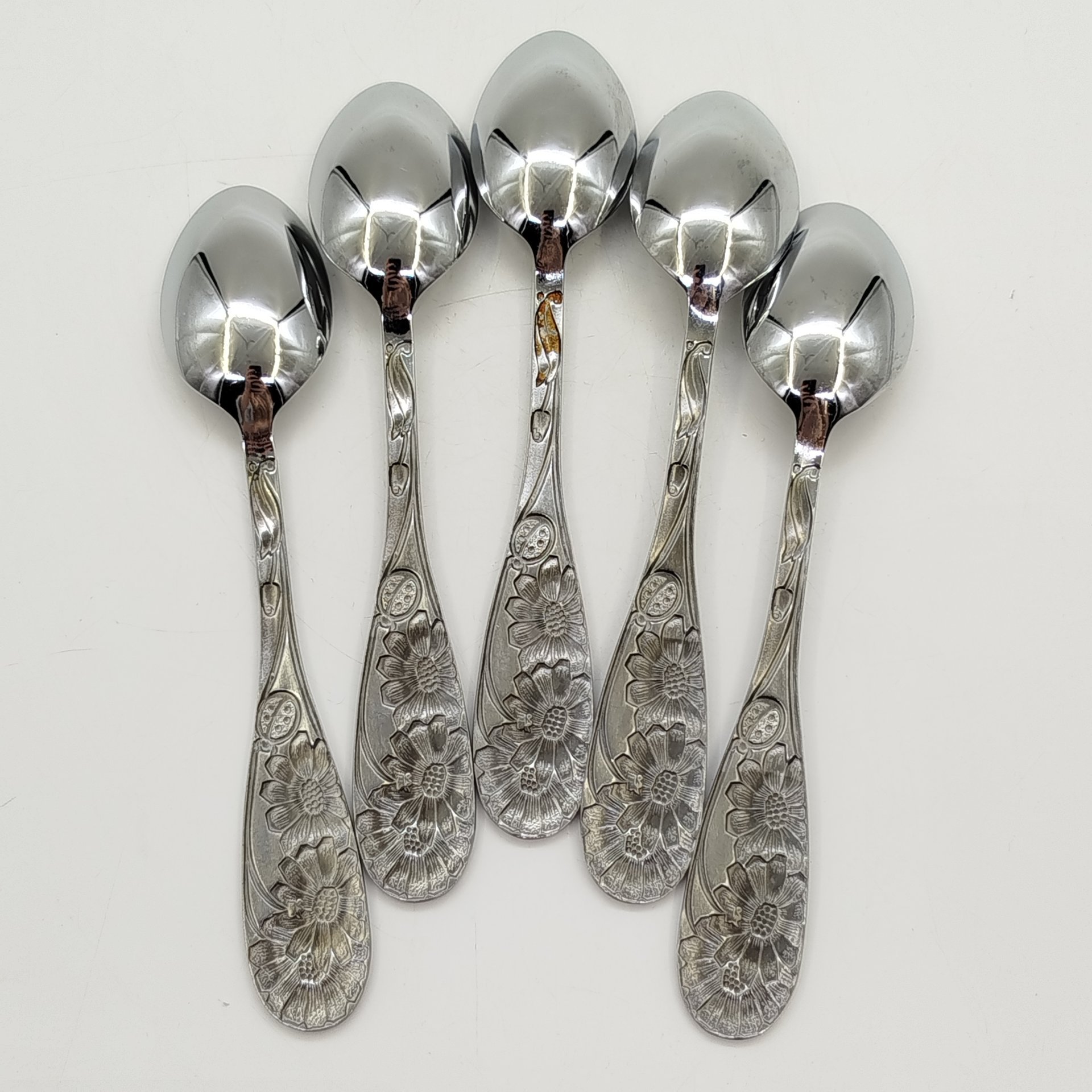 Набор чайных ложек с цветочным декором, металл, Россия, 1980-2000 гг.