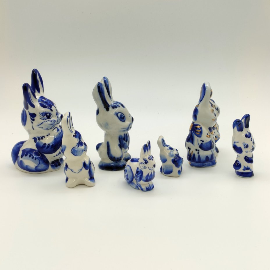 Набор из семи статуэток "Зайцы", Гжель