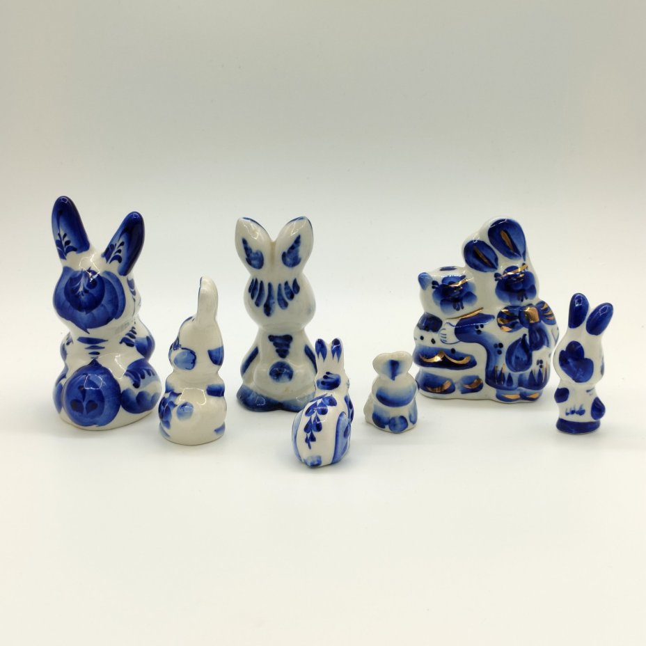 Набор из семи статуэток "Зайцы", Гжель