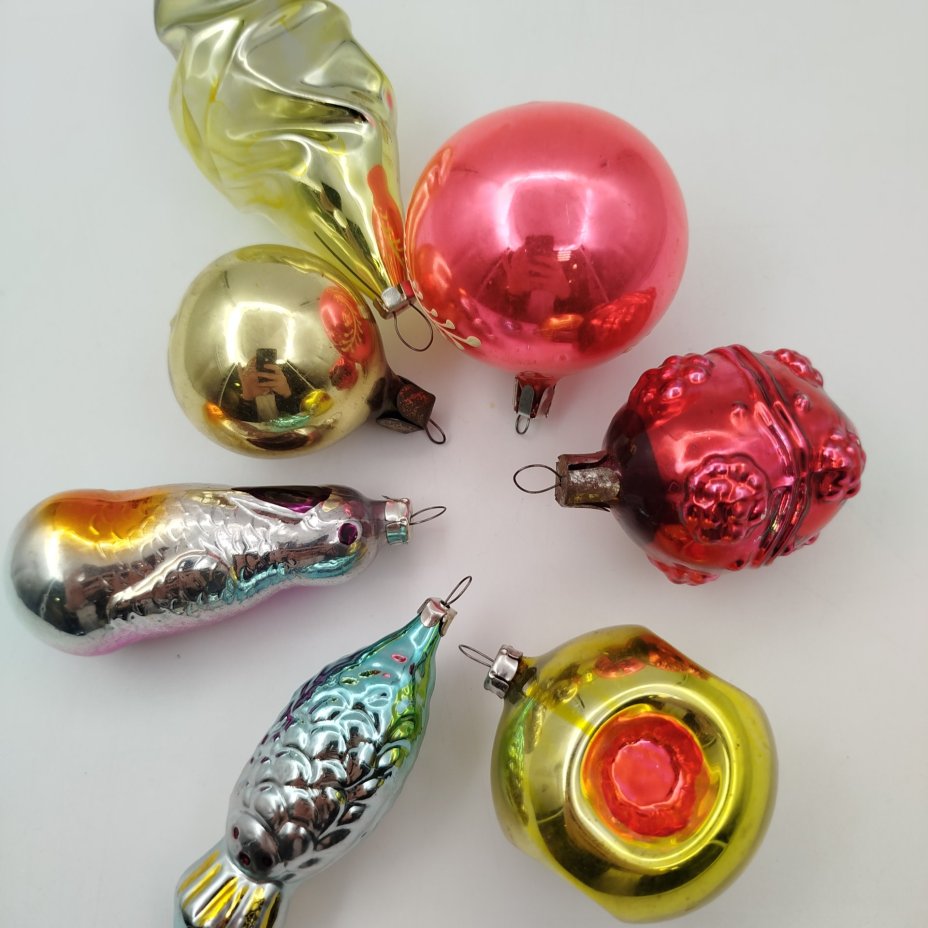 Набор из 7-ми ёлочных игрушек разной формы и размера