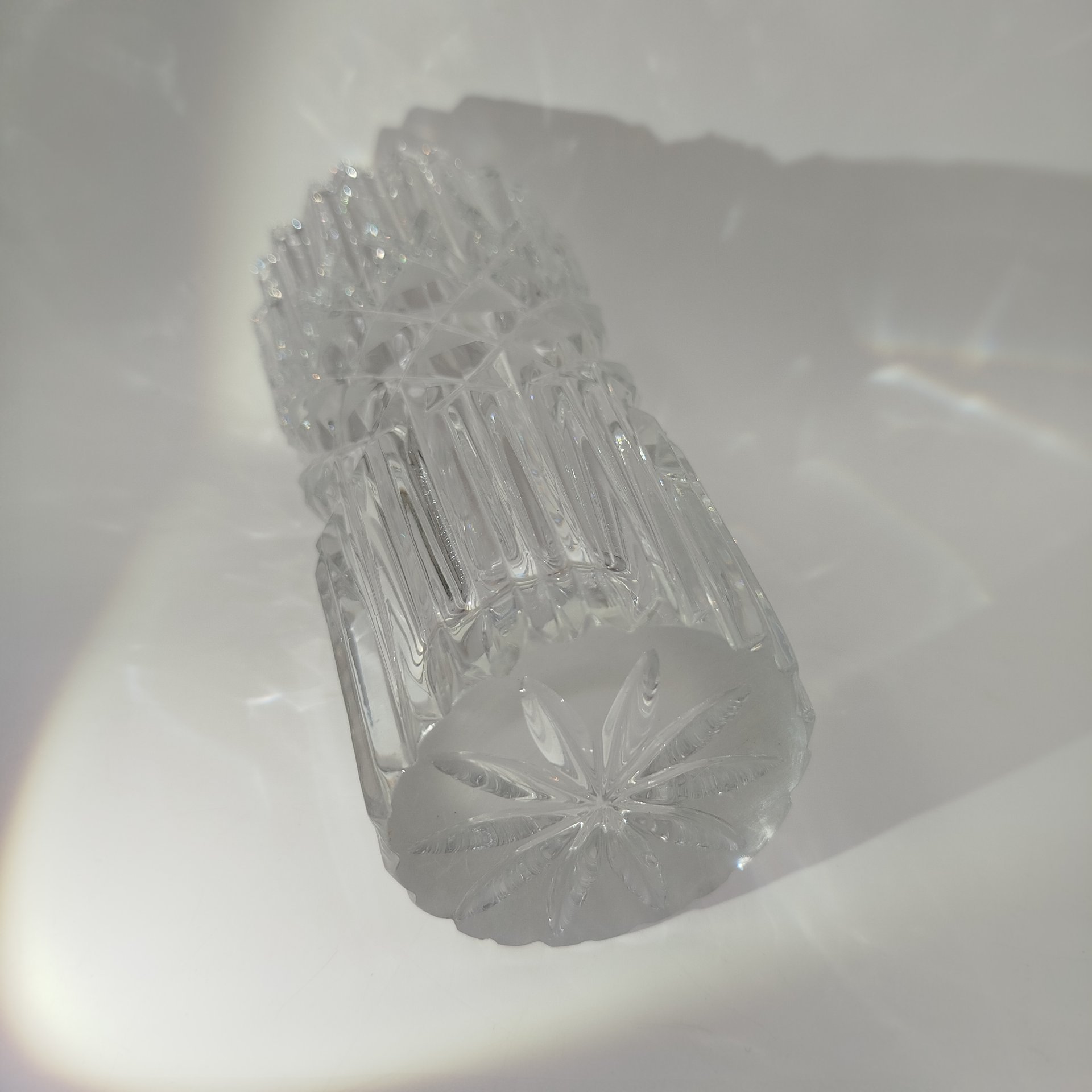 Ваза "Мерцание", автор А.М. Остроумов, хрусталь, алмазная грань, Ленинградский завод художественного стекла (ЛЗХС), СССР, 1960-1980 гг.