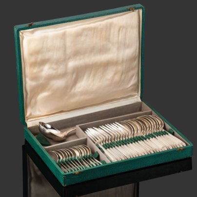 Набор столовых приборов на 12 персон (37 предметов), металл, серебрение, латунь, кожа, Франция, 1950-1970 гг.