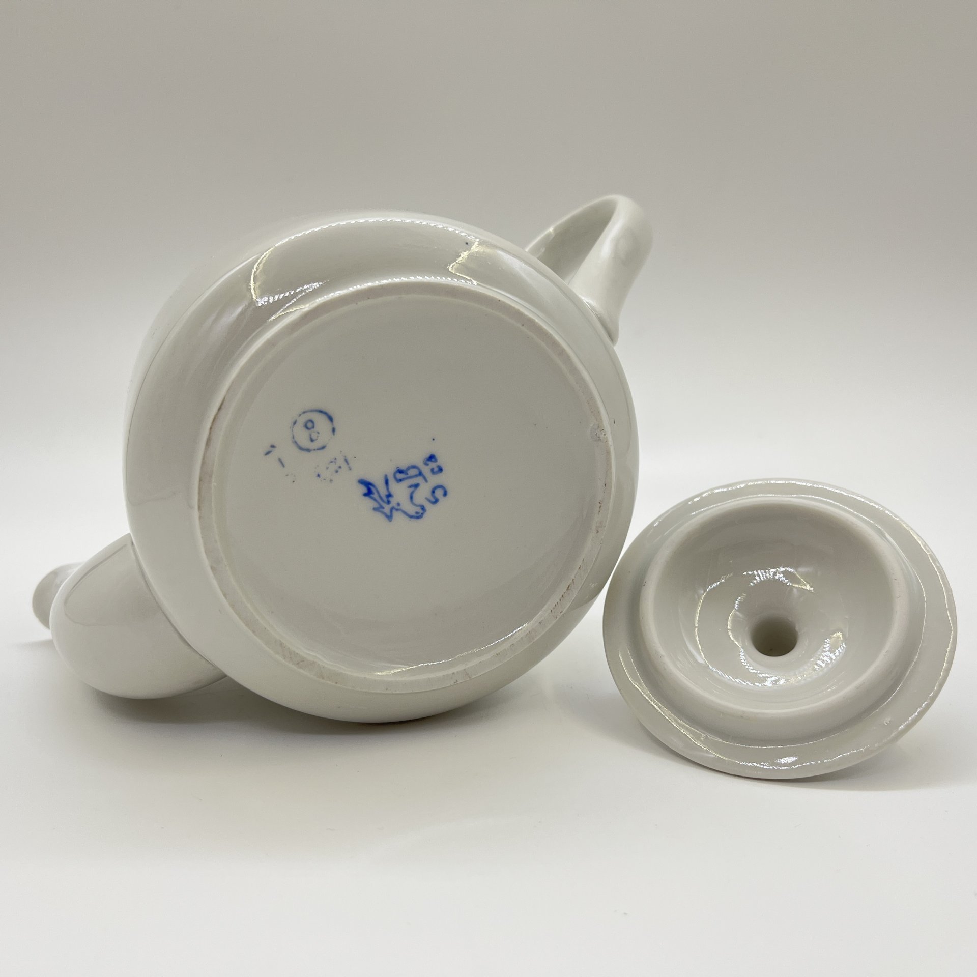 Чайник заварочный, фарфор, золочение, Дмитровский фарфоровый завод (ДФЗ Вербилки), СССР, 1965-1991 гг.