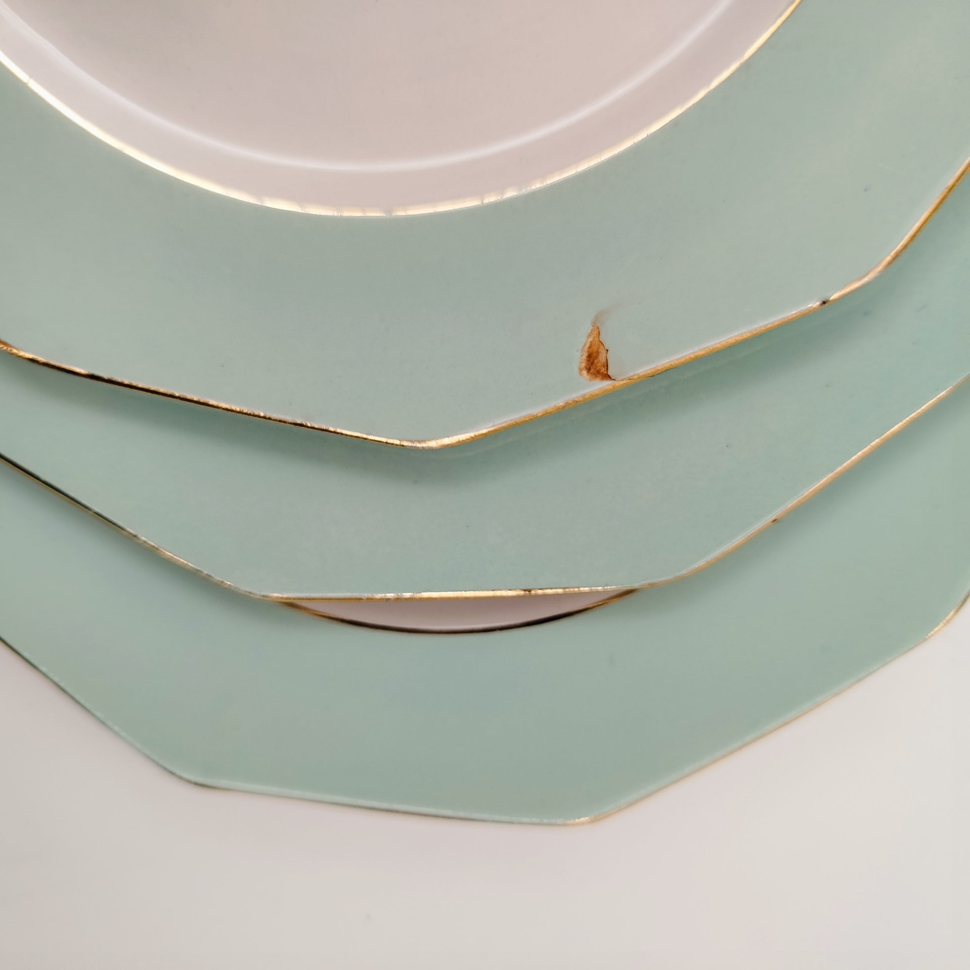 Набор десертных тарелок с цветочным декором на 6 персон, St.Amand, фаянс, деколь, крытье, золочение, Франция, 1970-1990 гг.