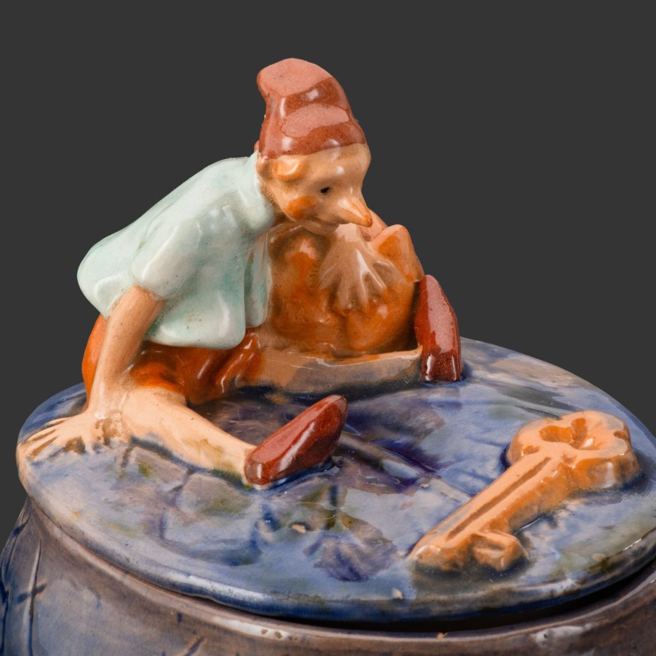 Шкатулка "Буратино на кувшинке", фаянс, крытье, роспись, СССР, 1950-1960 гг.