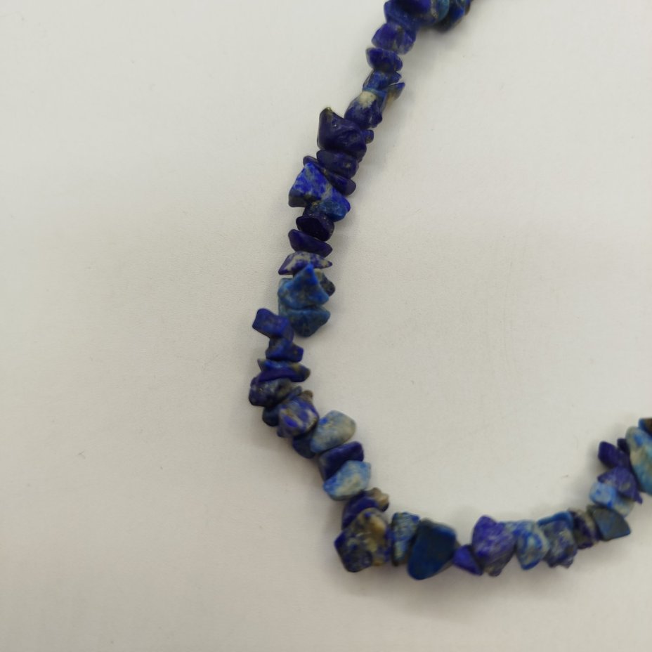 Бусы с бусинами разной формы