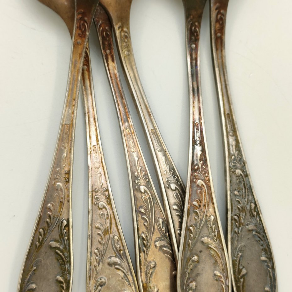 Набор из 6-ти столовых ложек, украшенных растительным декором, мНЦ (медь-никель-цинк), Кольчугинский завод цветных металлов, СССР, 1960-1990 гг.