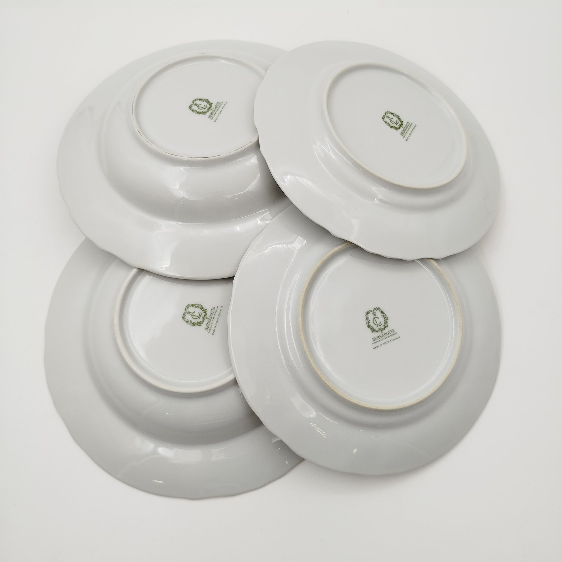 Набор тарелок на 2 персоны "Мейсенский букет" (две десертные, две обеденные), фарфор, деколь, золочение, Bernadotte, Чехия, 1991-2000 гг.