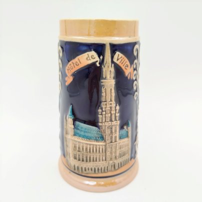 Кружка пивная "Hotel de Ville" (Достопримечательности Брюсселя), керамика, рельеф, Marzi & Remy, Marzi & Remy