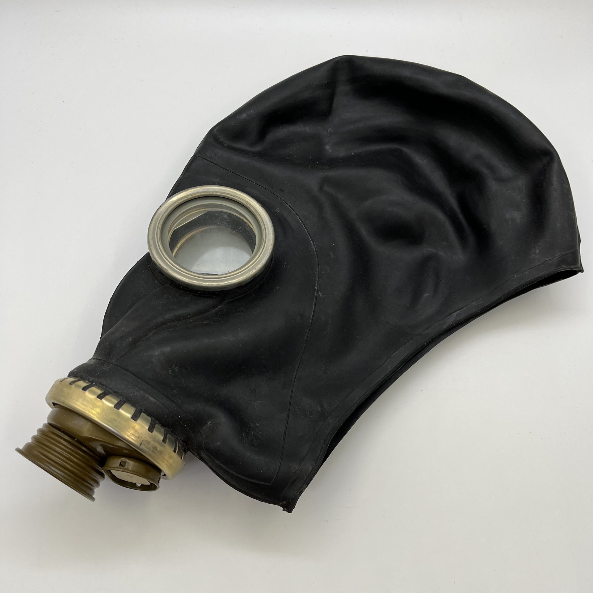 Противогаз ГП-5