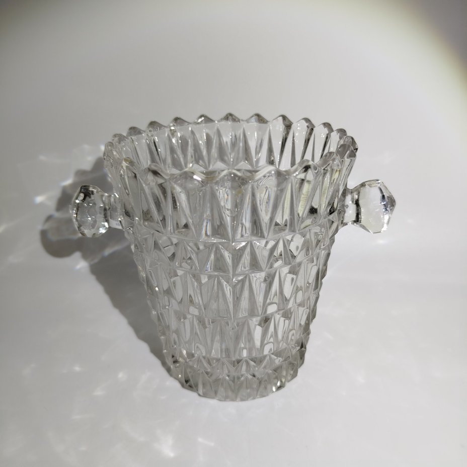 Ведерко для льда с рельефным туловом, стекло, пресс, СССР, 1980-1990 гг.