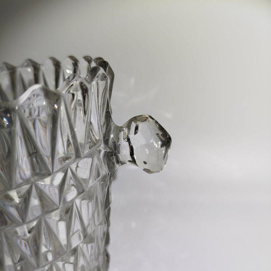 Ведерко для льда с рельефным туловом