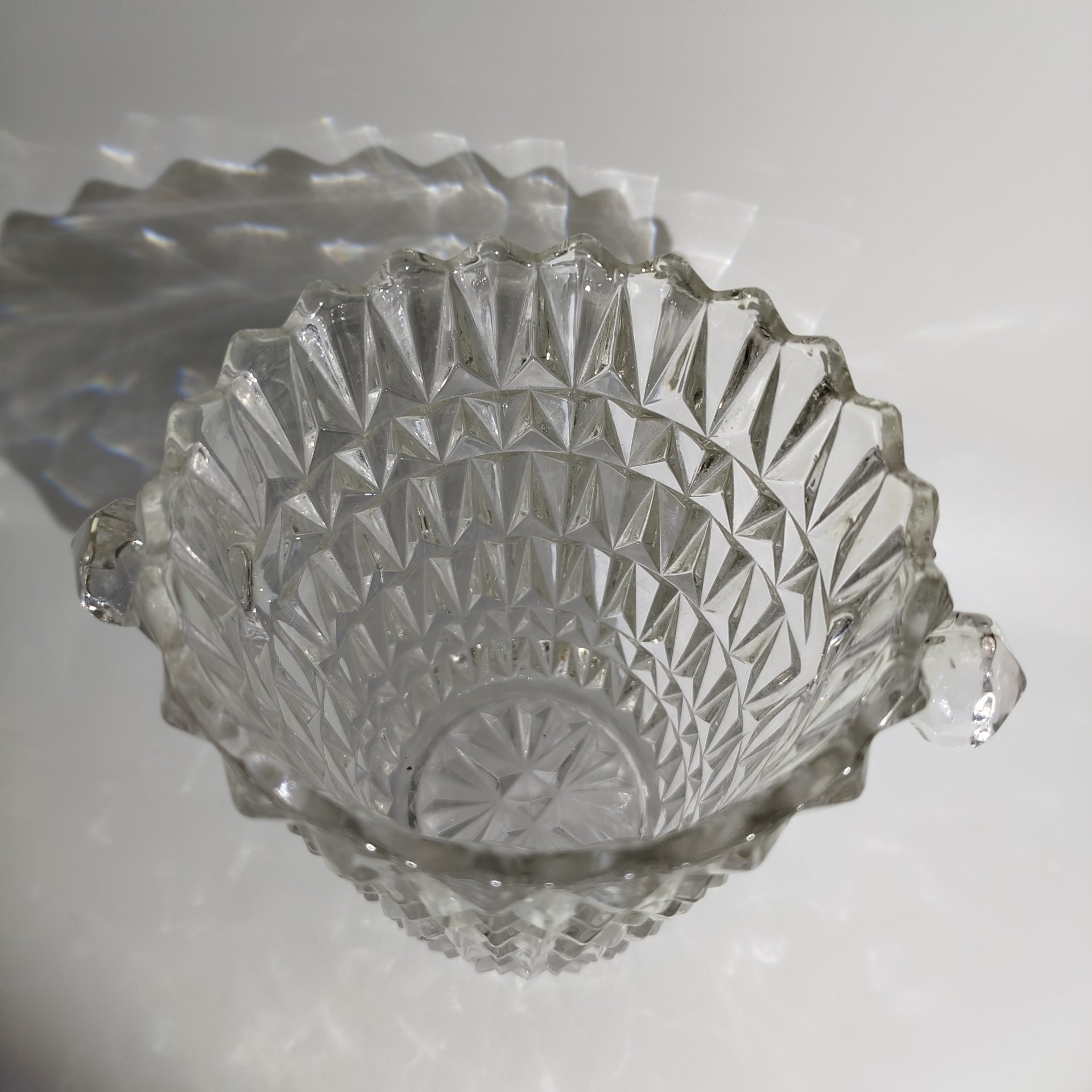 Ведерко для льда с рельефным туловом, стекло, пресс, СССР, 1980-1990 гг.