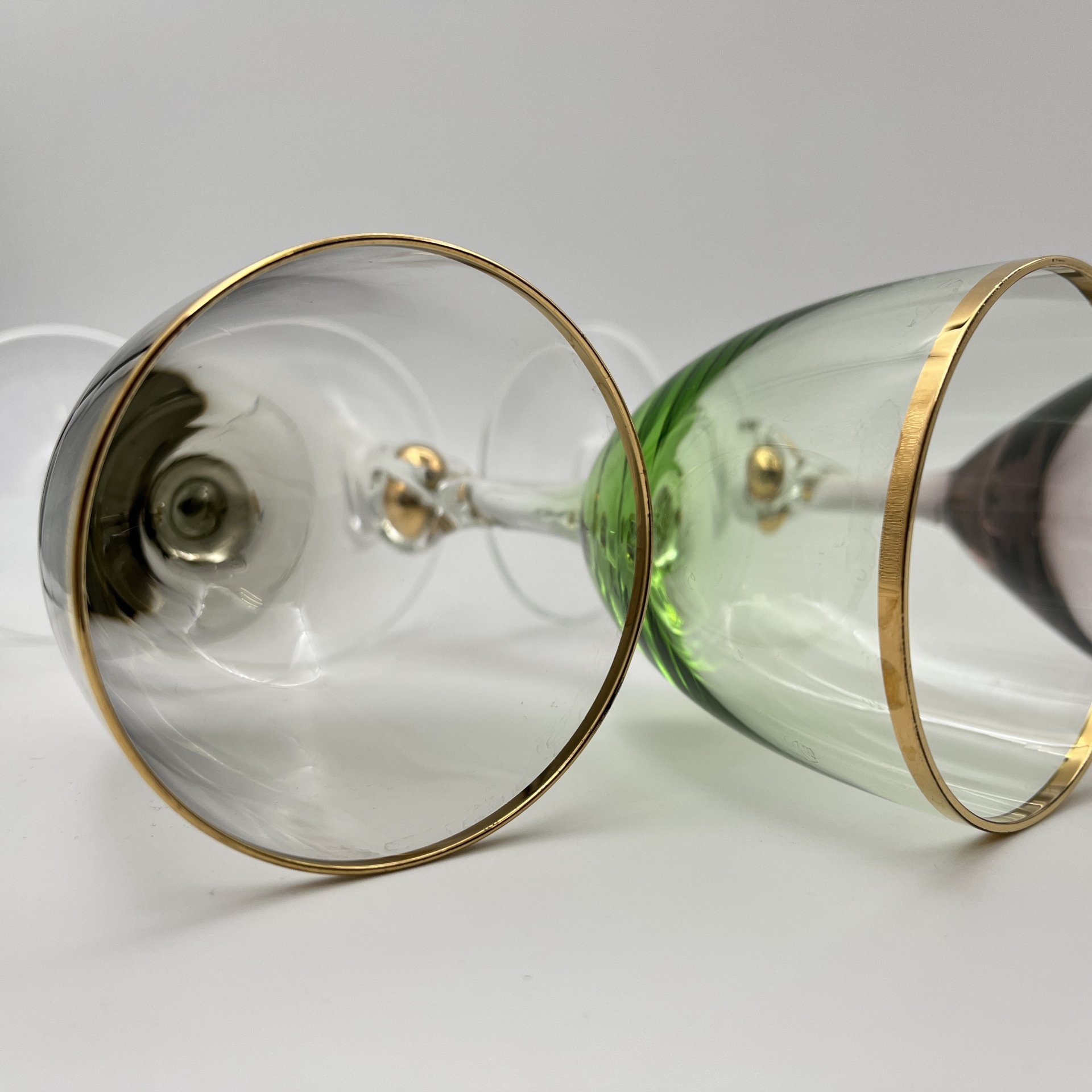 Набор рюмок "Susanna" на 3 персоны, для  вина, украшенные золотыми шариками в основании