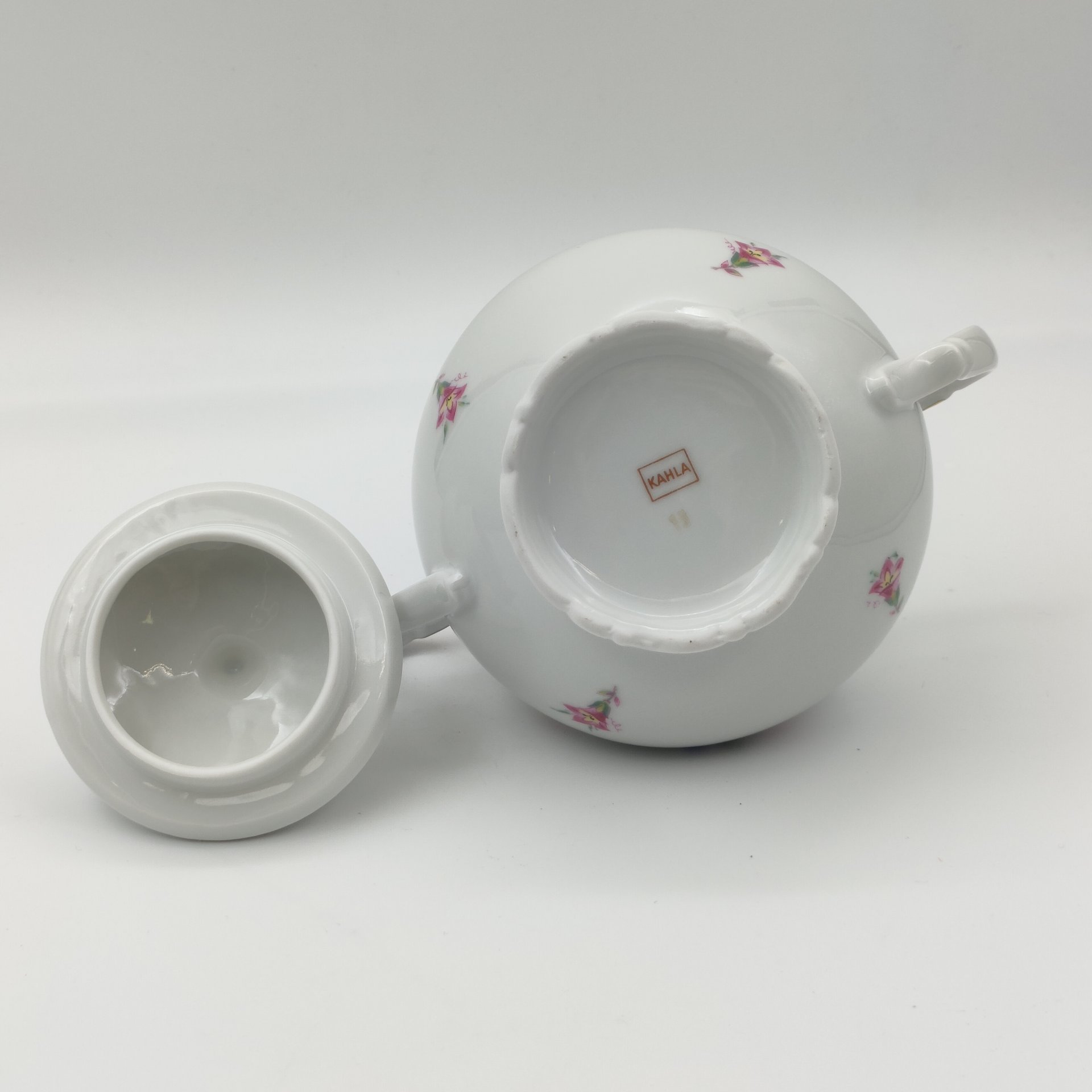 Сахарница с цветочным декором, фарфор, деколь, золочение, Kahla, Германия, 1937-1956 гг.