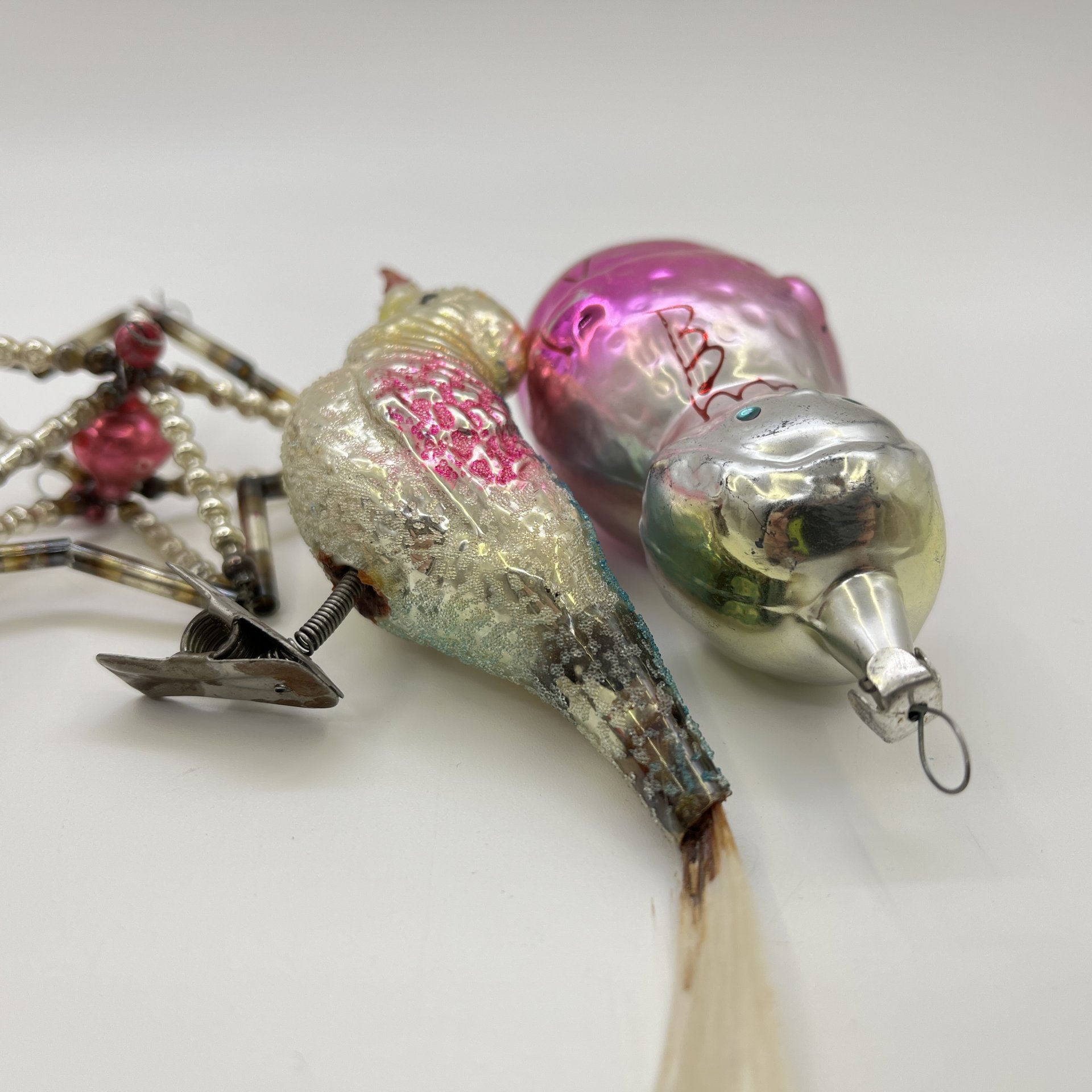 Набор из 5-ти винтажных ёлочных игрушек различных форм и расцветок, стекло, краска, металл, СССР, 1960-1980 гг.