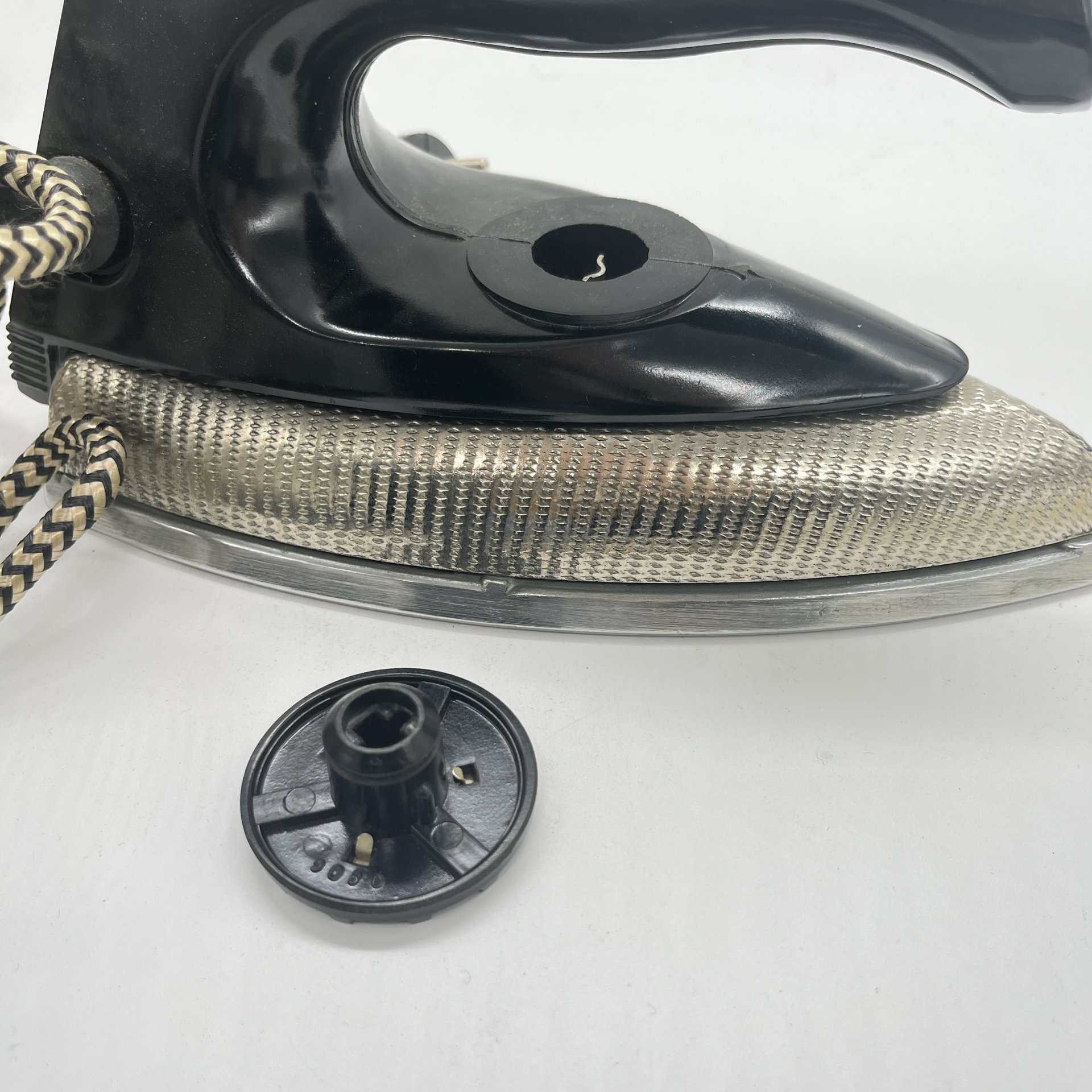 Утюг электрический УТ-1000-1,2 220, металл, пластик, СССР, 1989 г.