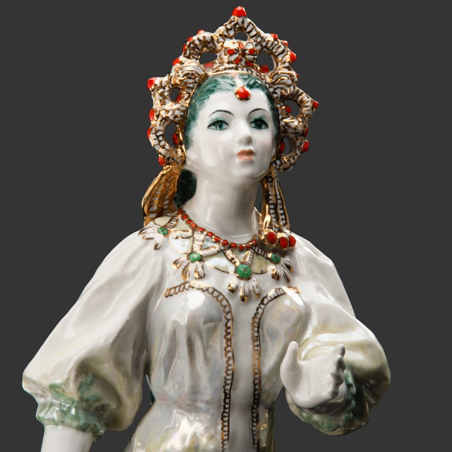 Статуэтка «Волхова» (по мотивам былины о Садко), автор Н.А. Малышева, фарфор, роспись, золочение, люстр, Дулевский фарфоровый завод (Дулёво), СССР, 1957 г.