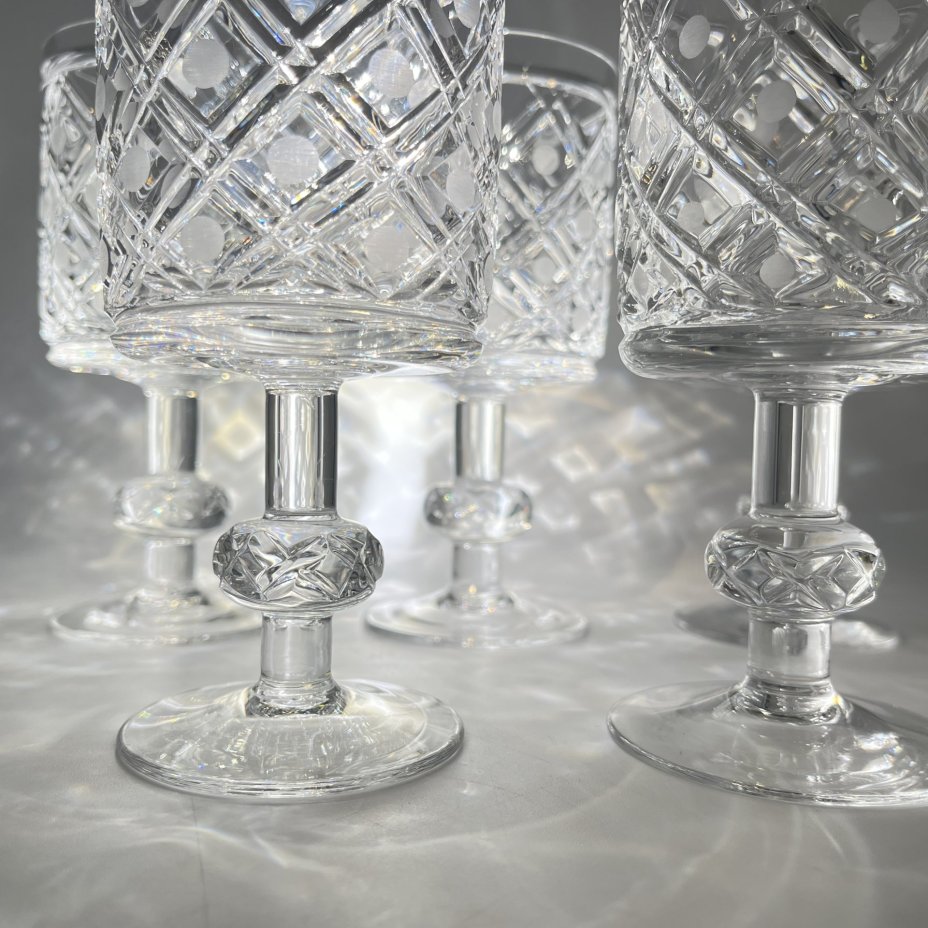 Набор из пяти бокалов (фужеров) из сервиза "Новогодний", автор Л.О. Юрген, хрусталь, алмазная грань, Ленинградский завод художественного стекла (ЛЗХС), СССР, 1970-1990 гг.