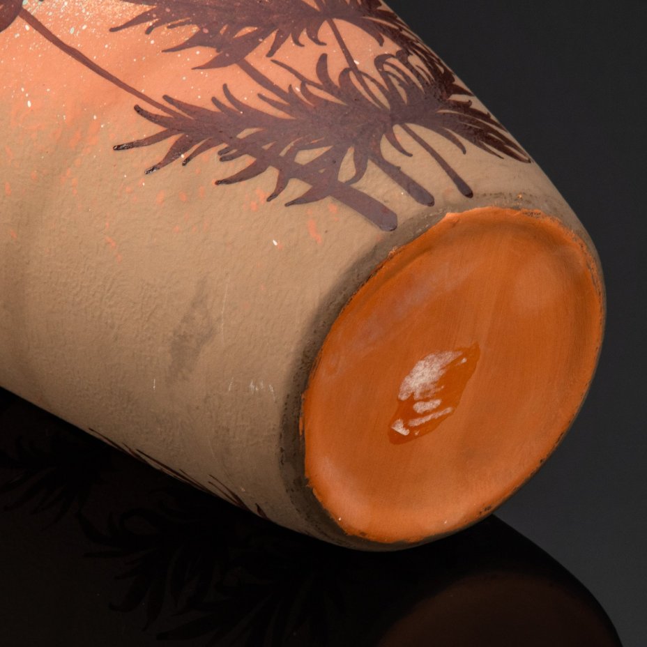 Ваза с растительным декором на тулове, завод "Псковский гончар"