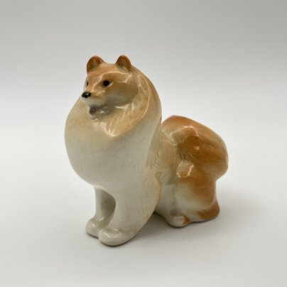 Статуэтка "Шпиц", скульптор Б.Я. Воробьёв, фарфор, аэрография, Ленинградский фарфоровый завод (ЛФЗ), СССР, 1986-1991 гг.