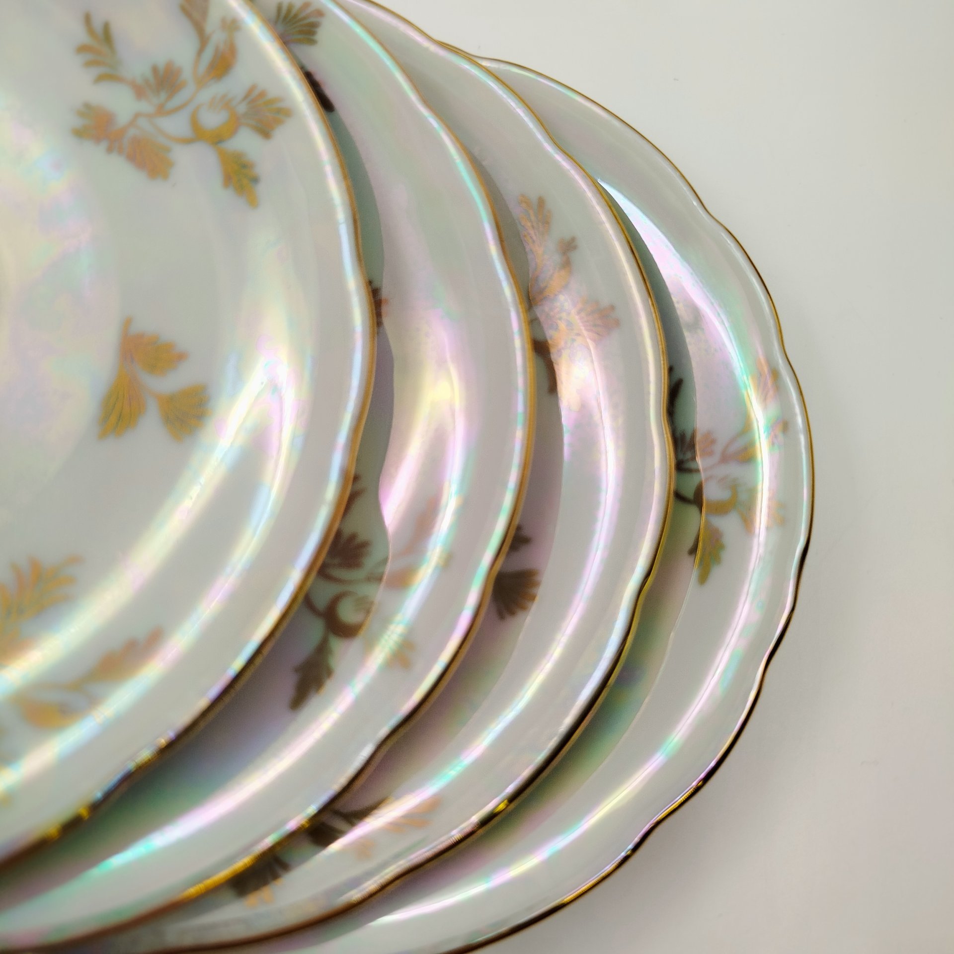 Сервиз чайный "Мадонна" на 5 персон (13 предметов), фарфор, деколь, люстр, золочение, Kahla, ГДР, 1967-1987 гг.